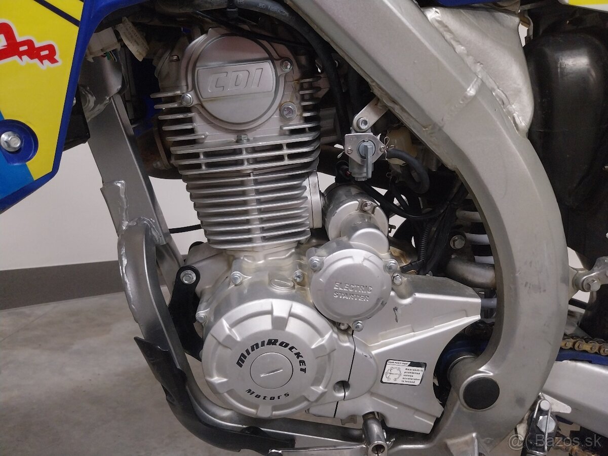 Crossovy Mikilon MZK 250R