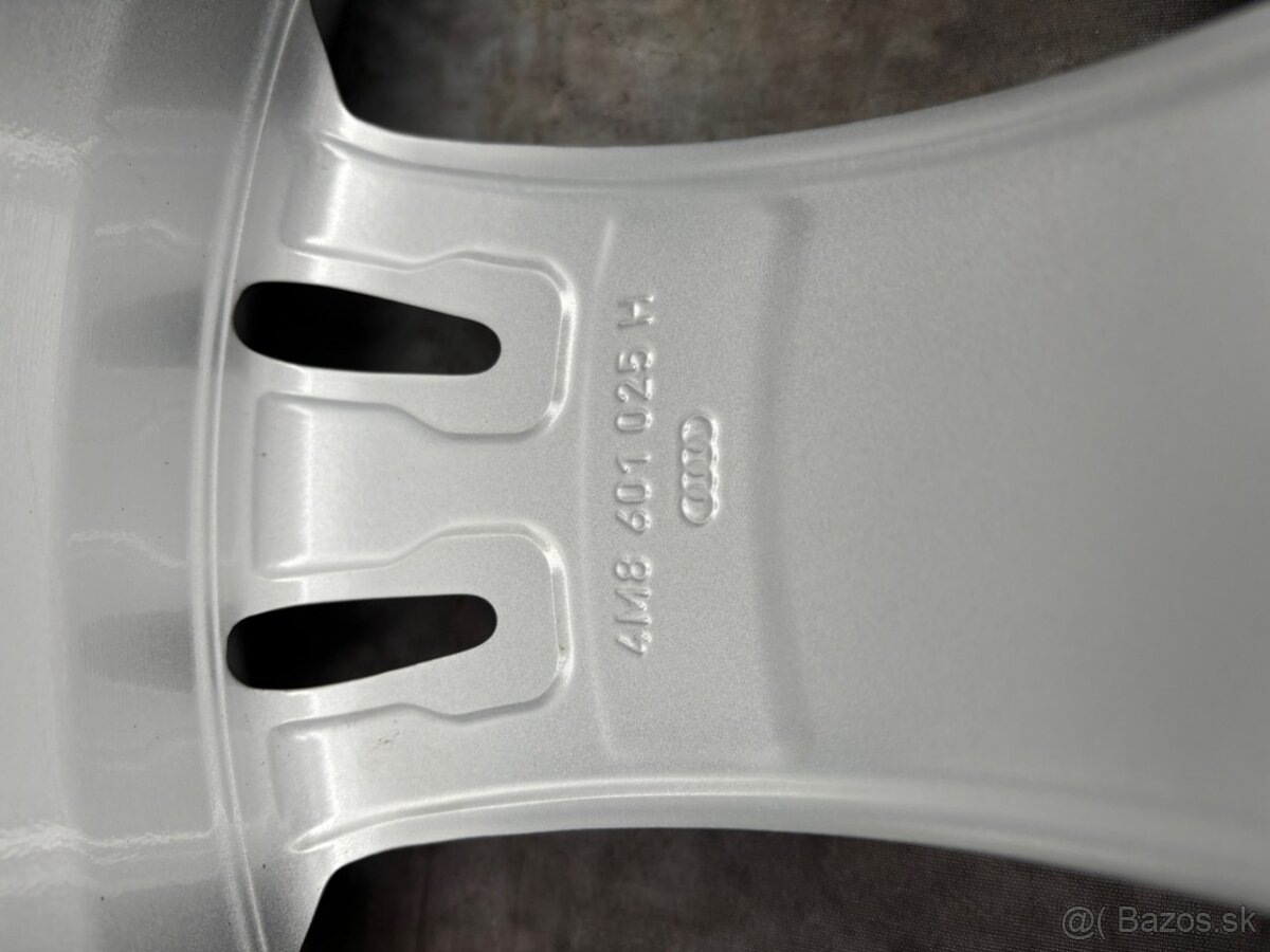 Zimní zánovni top sada Audi Q8 285/45R21 113V - 5