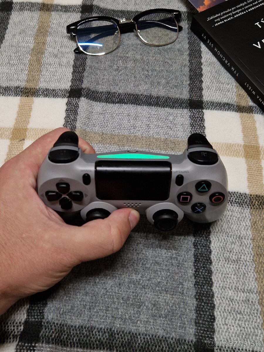 PS4 ovládač Dualshock 4 Anniversary Edition - 5