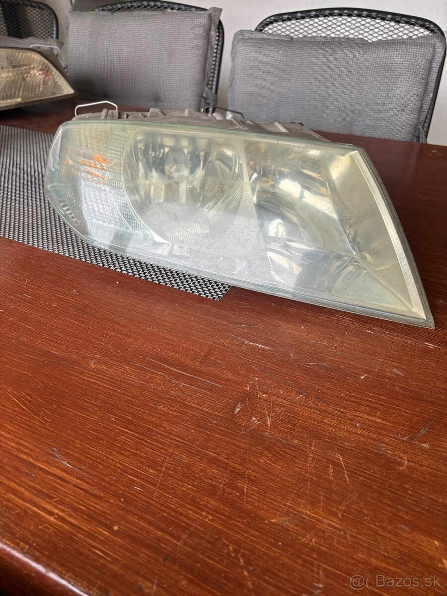 Predné svetla Škoda octavia 2 - 5