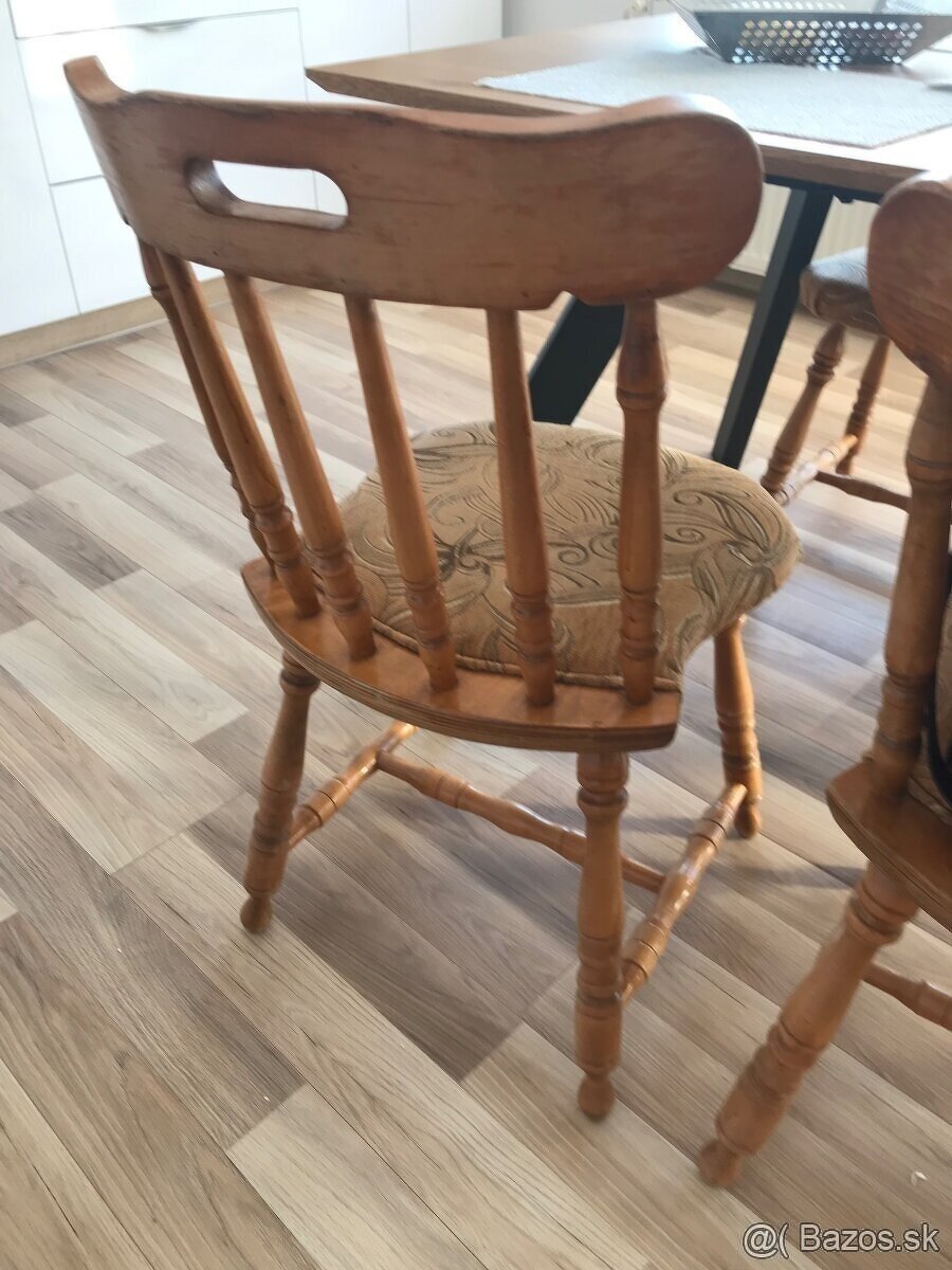 Stoličky z tvrdého dreva - 5
