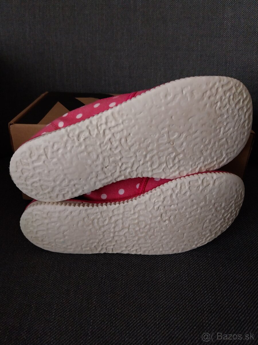 Papučky Rak 32, cena s poštovným - 5