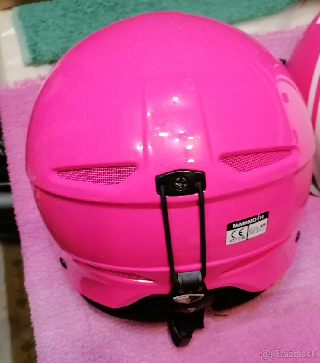 Predám zabalené Detské chrániče a dve detské prilby. - 5