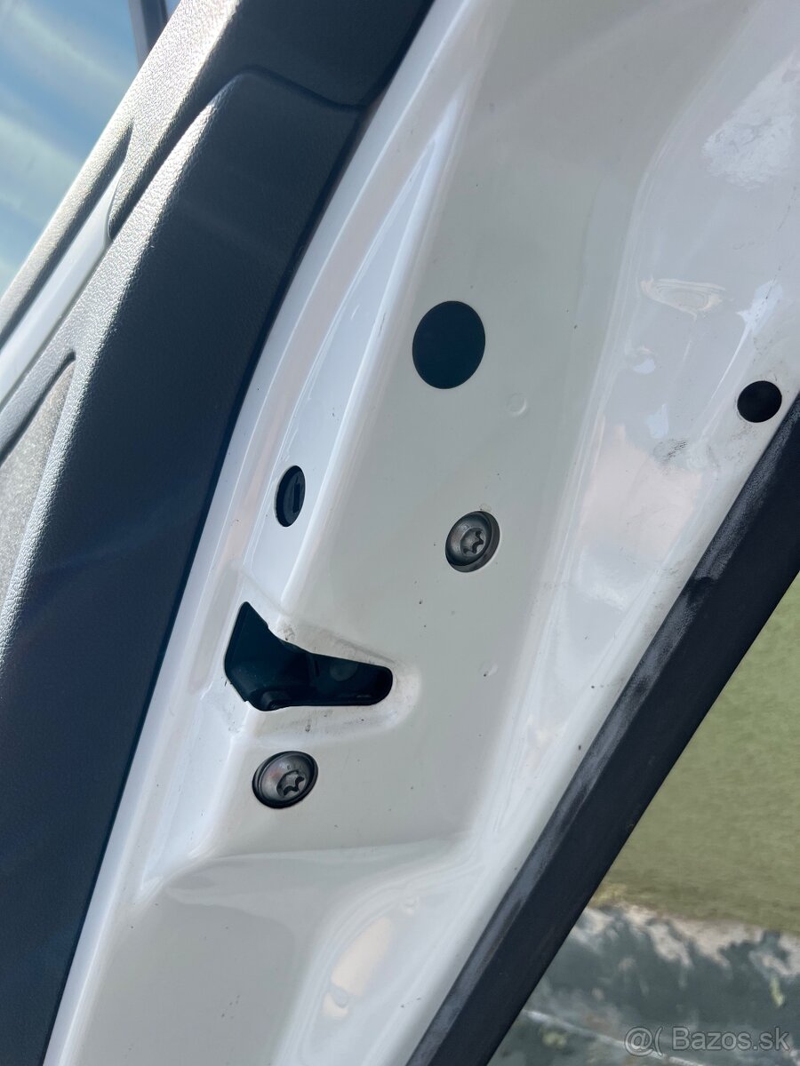 Octavia 2 zadné dvere sedan - 5