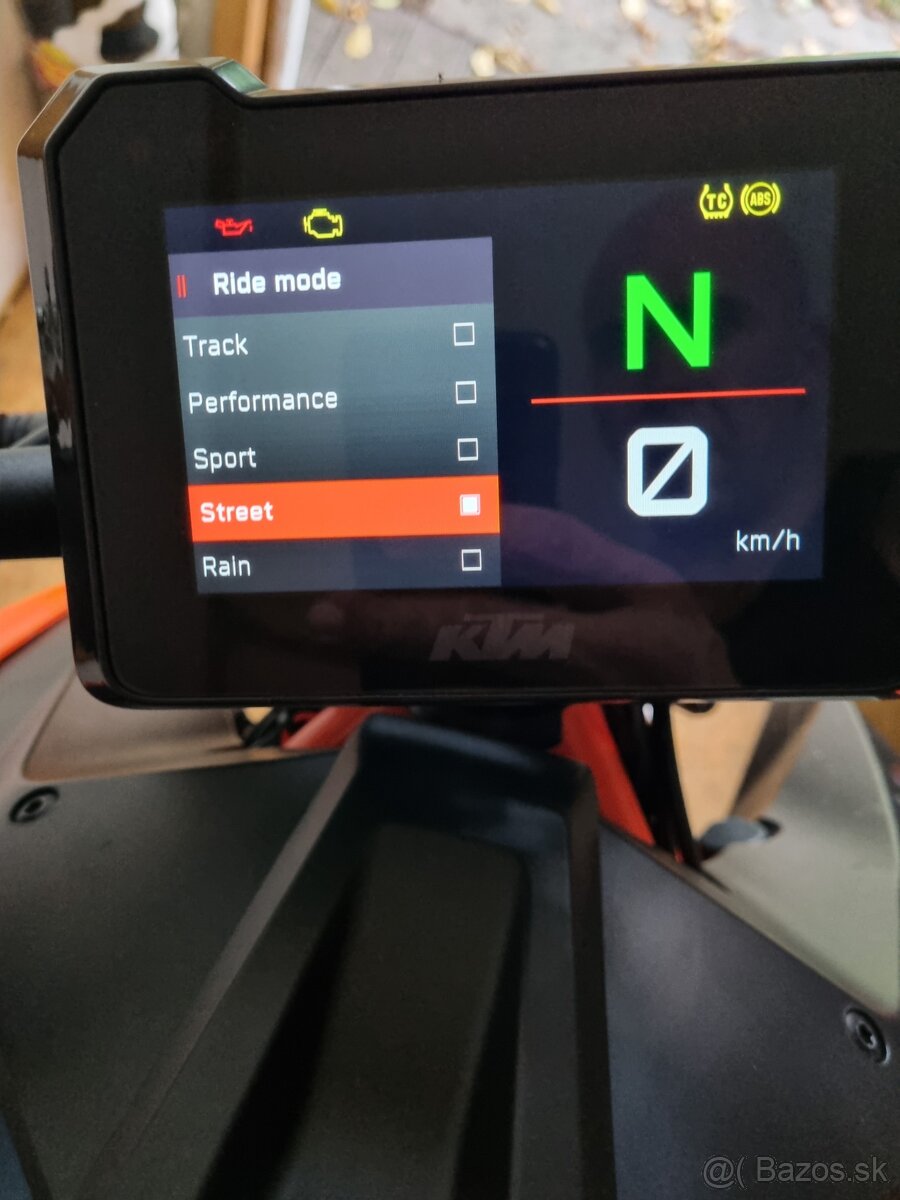 KTM SUPERDUKE R 1290 - 5