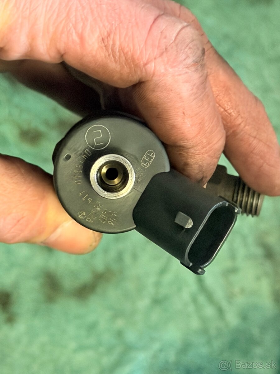 Vstrekovače Bosch 0445110119 - 5