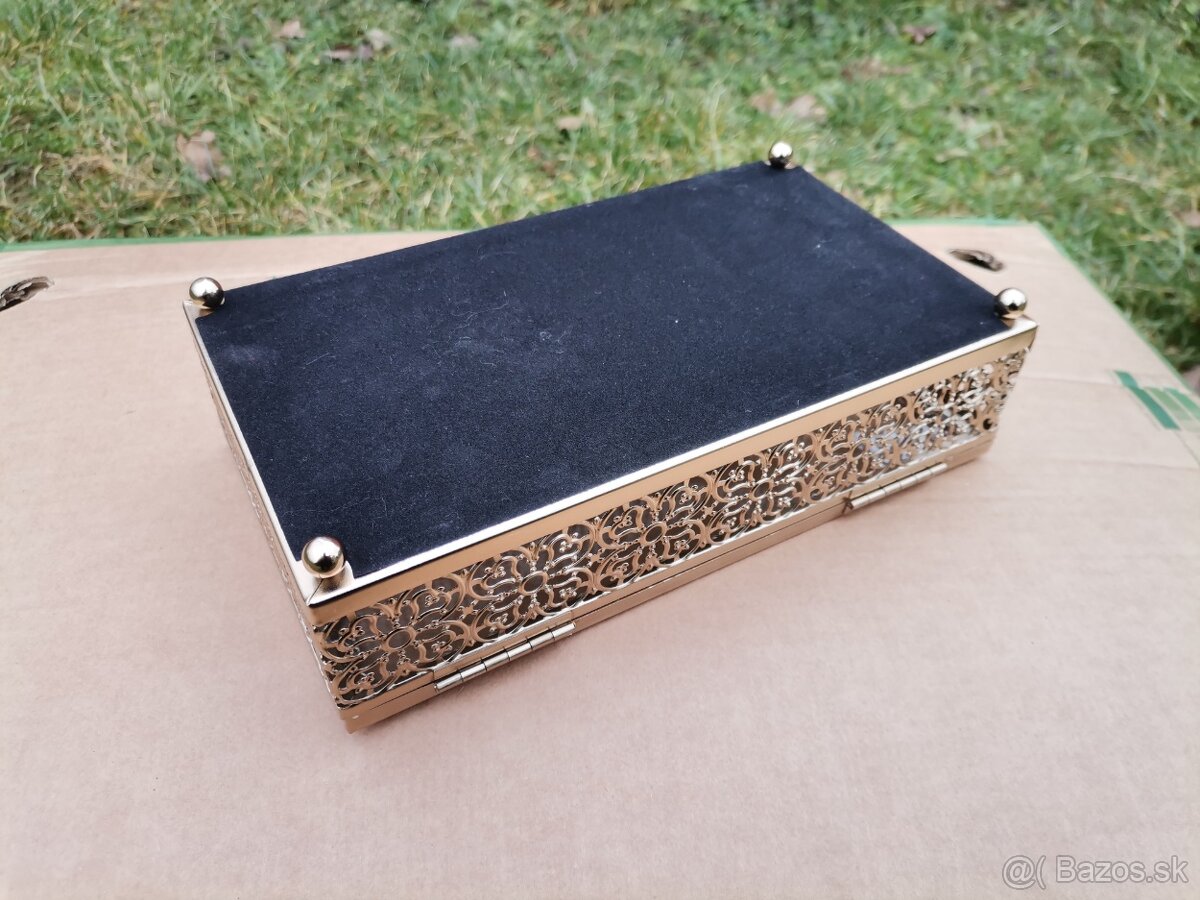 Šperkovnica - vitrína - 5