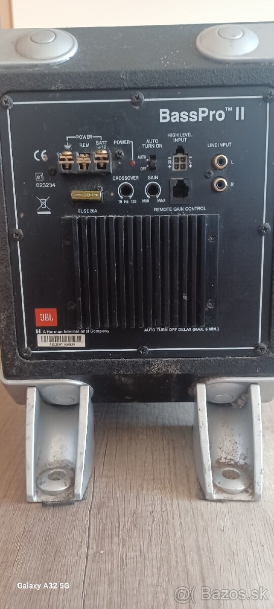 Autorádio+subofer JBL - 5