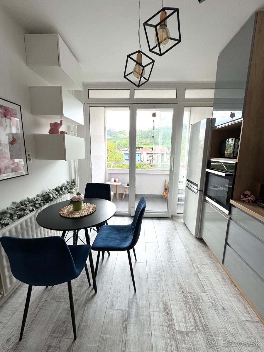 PREDAJ 3-izbový byt v centre Kysuckého Nového Mesta. - 5