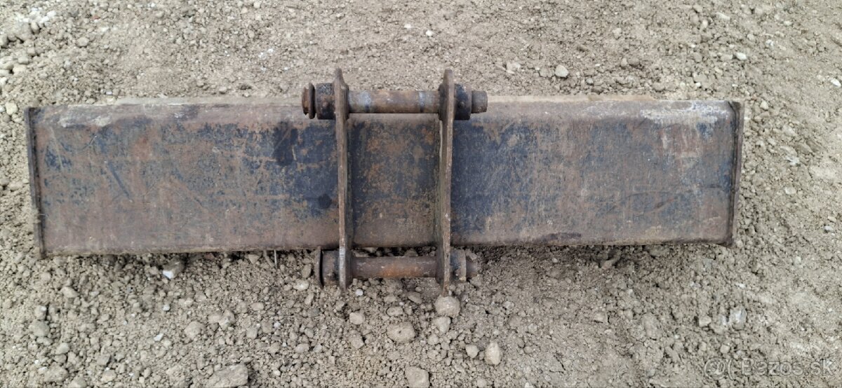 Pevná svahovacia lyžica uchyt JCB 4/3cx,65r - 5