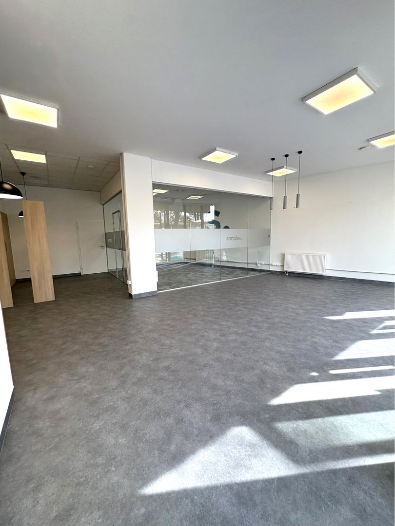 Reprezentatívny obchodný priestor v novostavbe v centre mest - 5