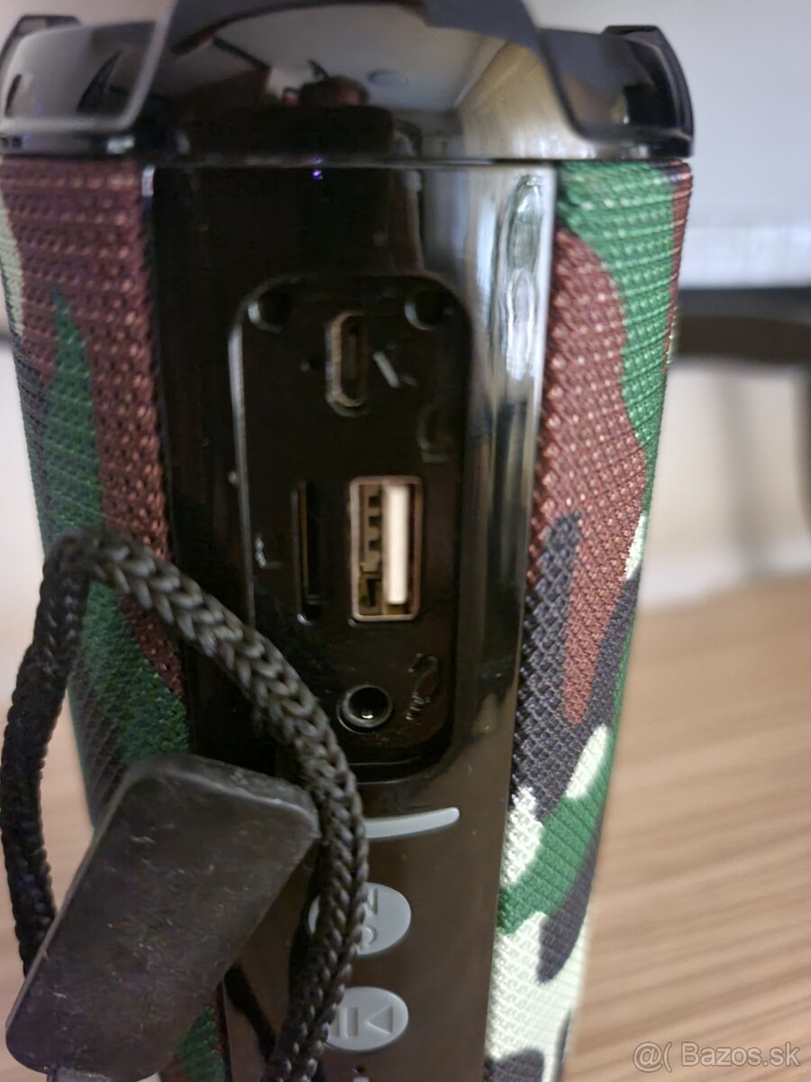 Bluetooth reproduktor s FM radiom - 5