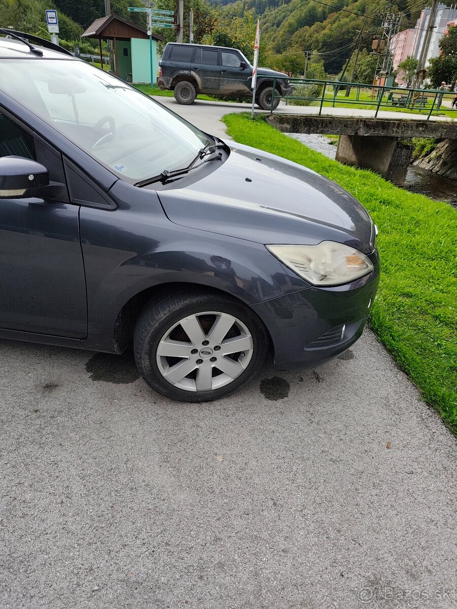 Rozpredám Ford FOCUS combi 1.6tdi - 5