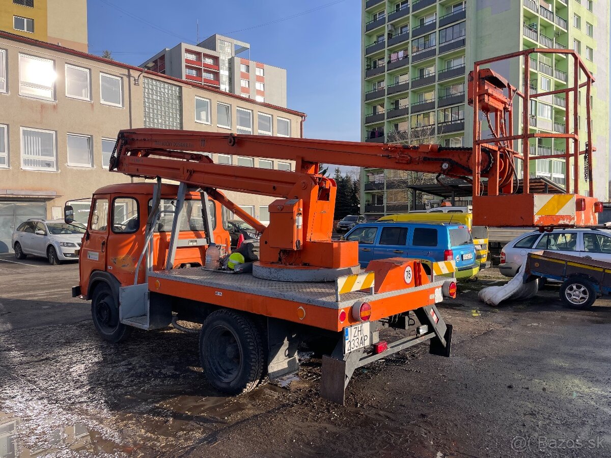 Montážna plošina Avia MP 13 - 5