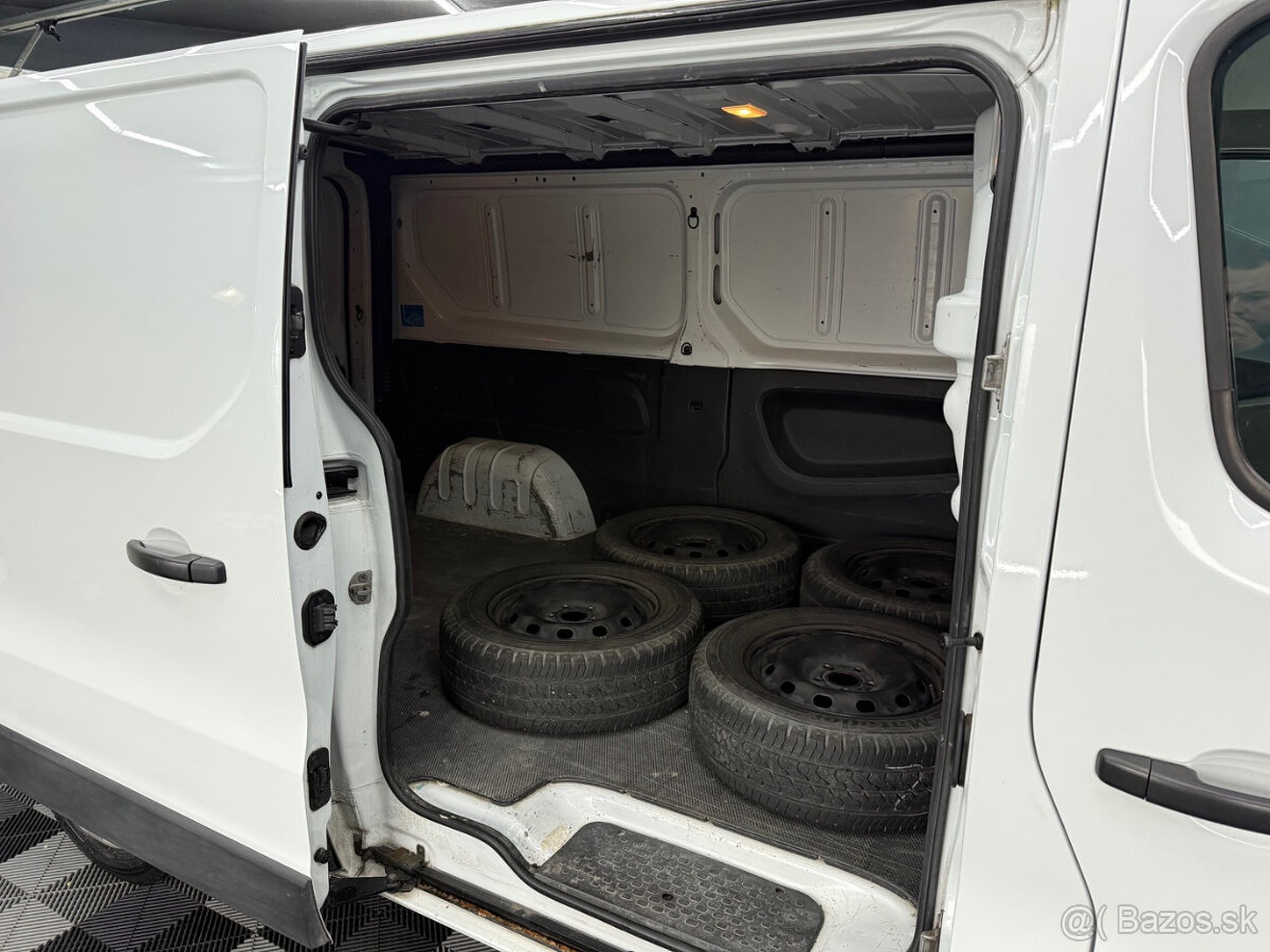 Renault Trafic 1.6 - 5