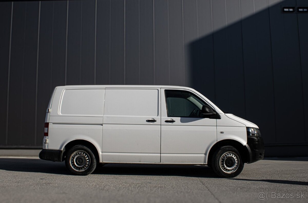 Volkswagen Transporter T5 2.0 TDI LR. - 5
