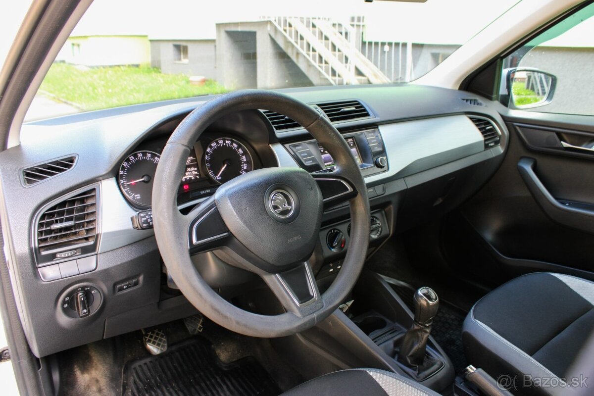 Škoda Fabia - 5