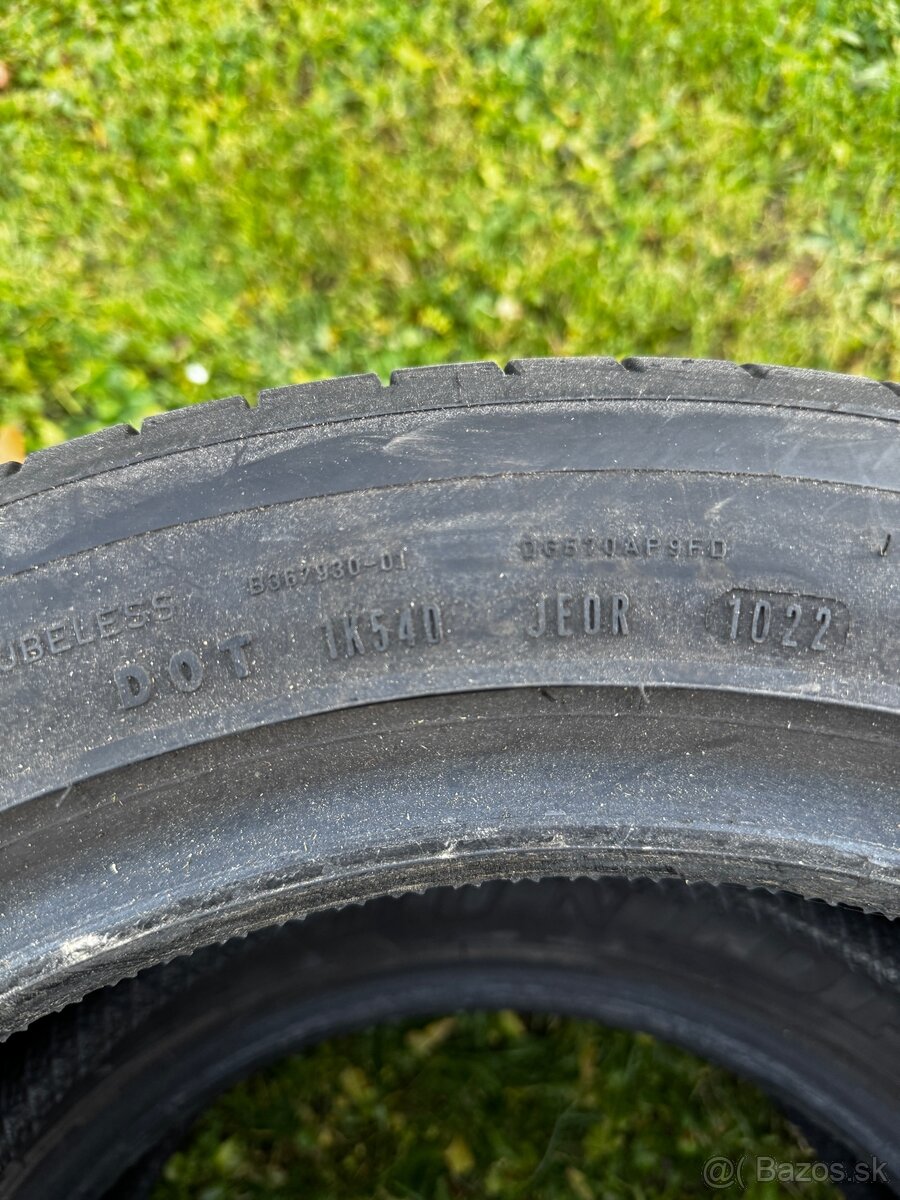 Dunlop 225/50/r17 - 5
