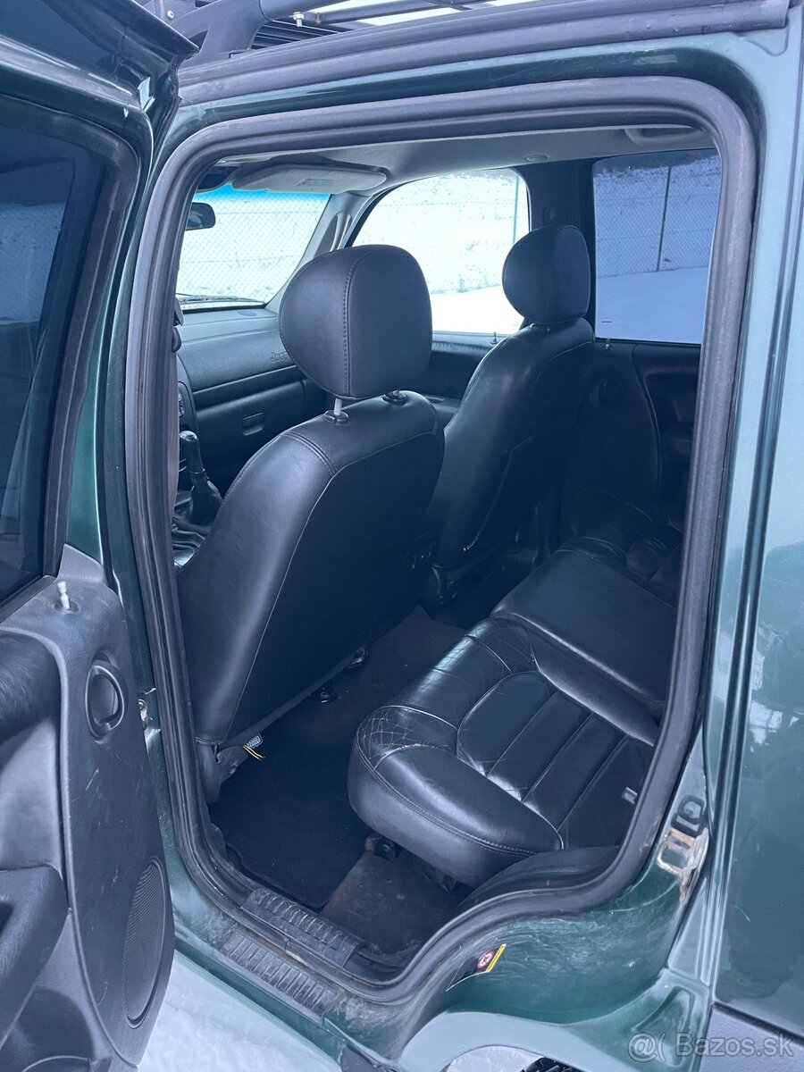Jeep Cherokee KJ 2.5 CRD - dočasne odhlásené. - 5