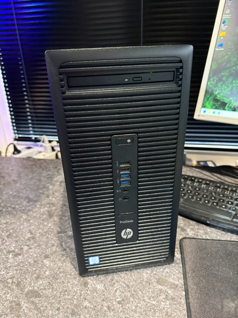 Počítač i3-6100 / RX 560 4GB / 8GB / SSD + HDD - 5