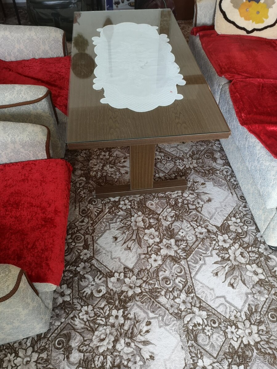 Stoly a stoličky - 5