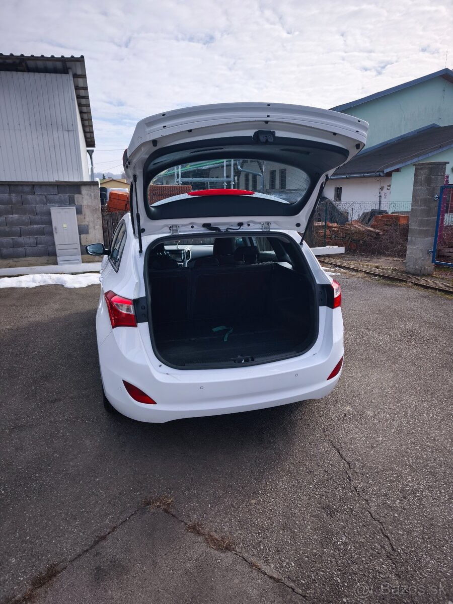 Hyundai i30 II facelift 1.6 CRDi Combi - 5