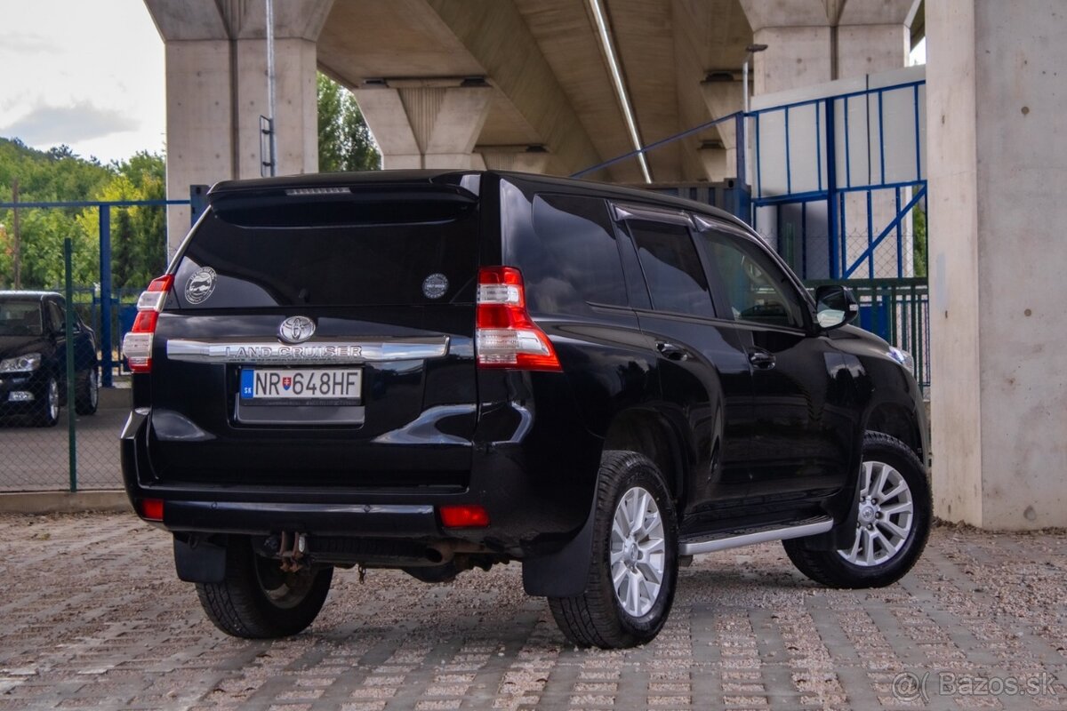 Toyota Land Cruiser 150 3.0I D-4D Style A/T