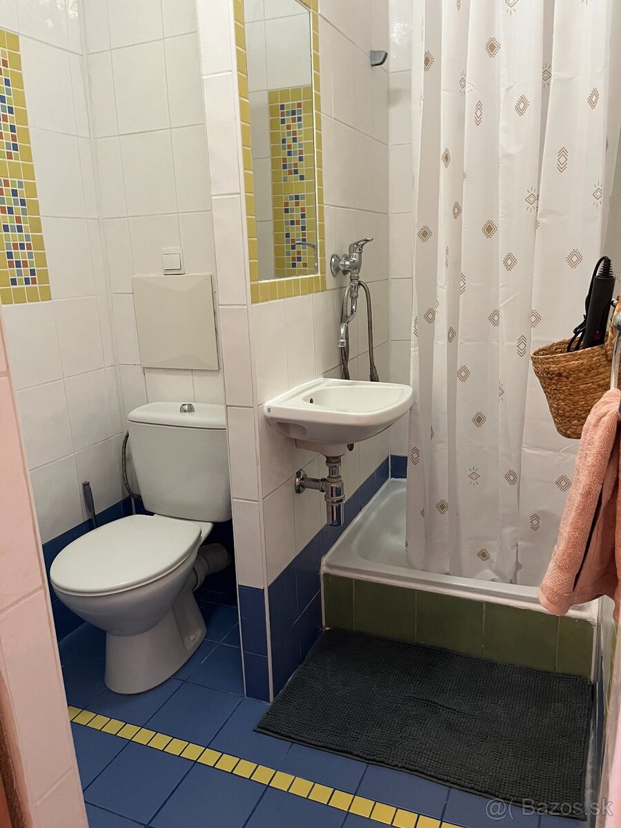 Útulná a slnečná garsónka na Lipníku - 5