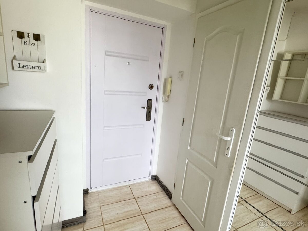 Útulný 1-izbový byt v Novej Dubnici - Velice - 5