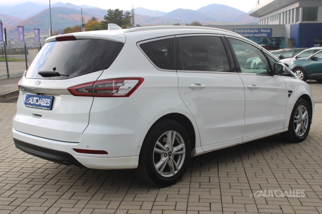 Ford S-MAX 2,0 TDCi 110 kW TITANIUM - 5