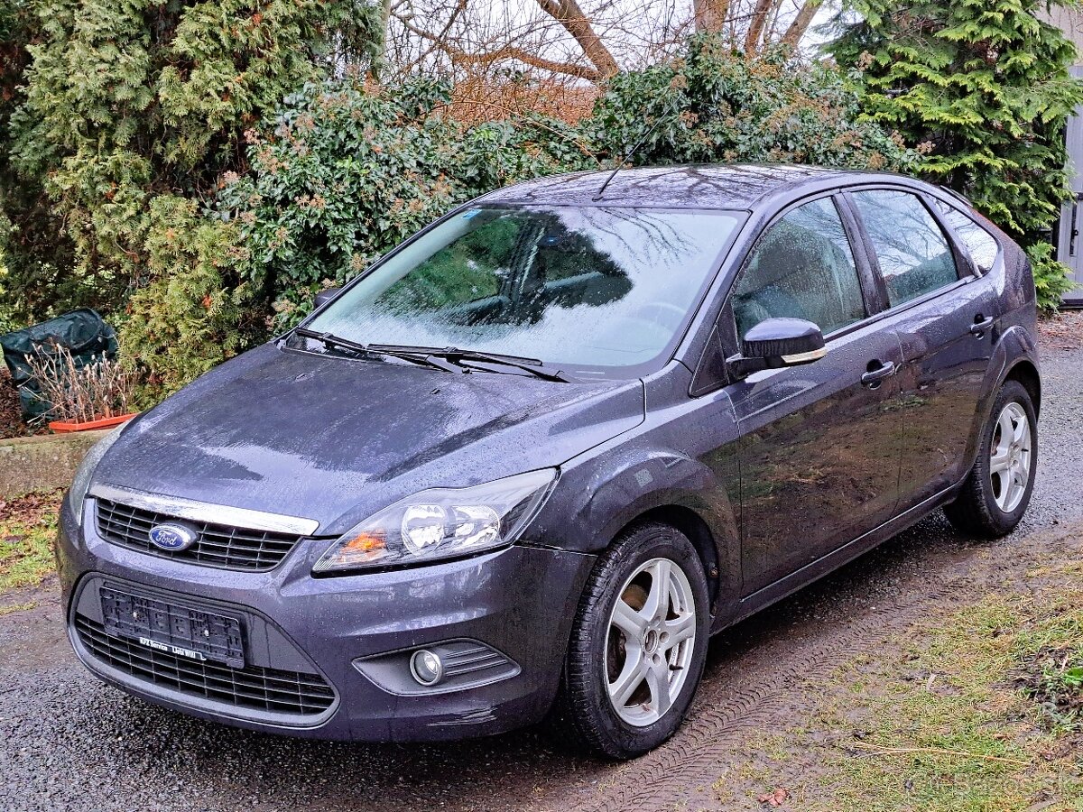 Ford Focus 1.8 16V duratec 92kw,r.v.2010 - 5