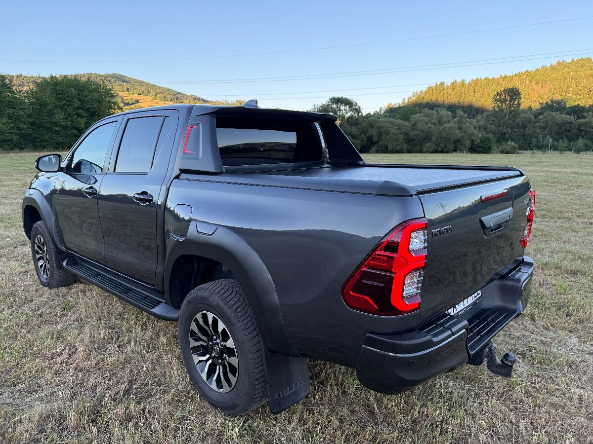 Toyota Hilux 2.8 D Double Cab 6AT GR Sport