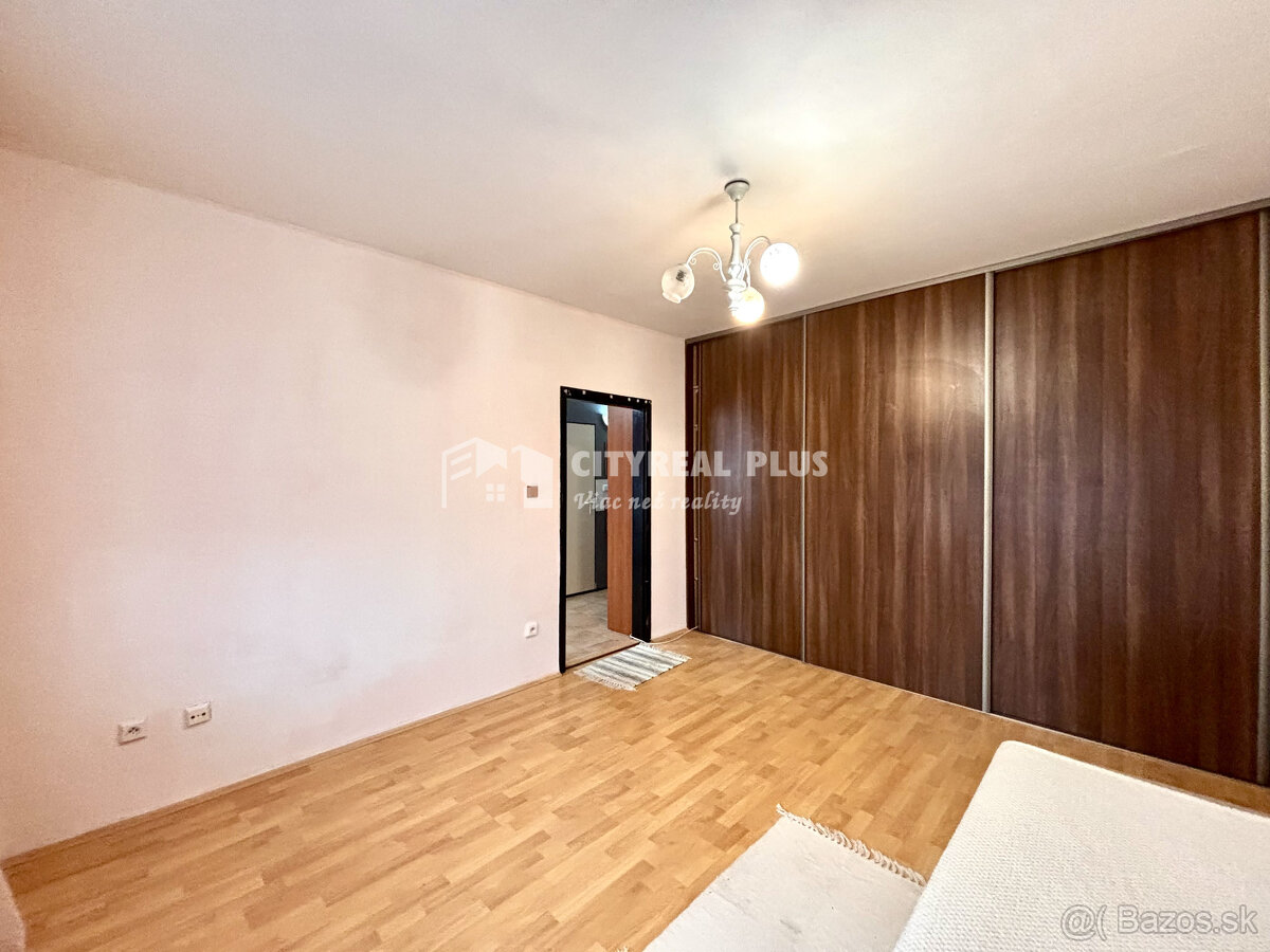 Ponúkame Vám na prenájom 1 izbový byt v Nových Zámkoch - 5