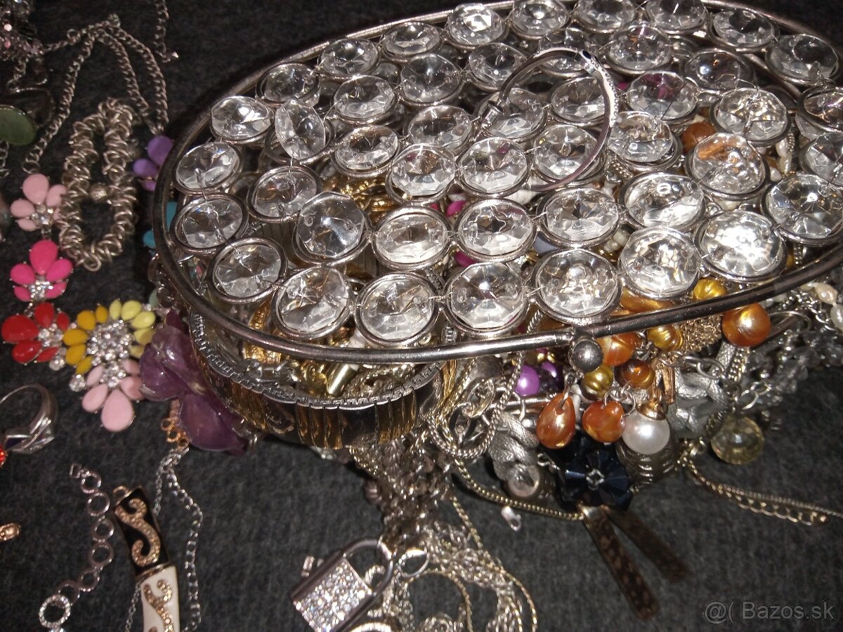 Starožitné sperky a šperky z rôznych období - 5