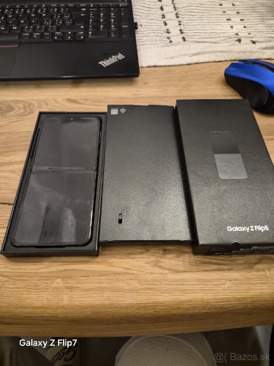 Samsung Galaxy Z Flip 5 - 5