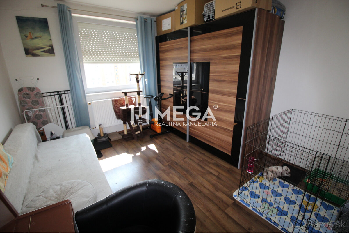 REZERVOVANÝ - čiastočne zrekonštruovaný 3 izbový byt Snina - 5