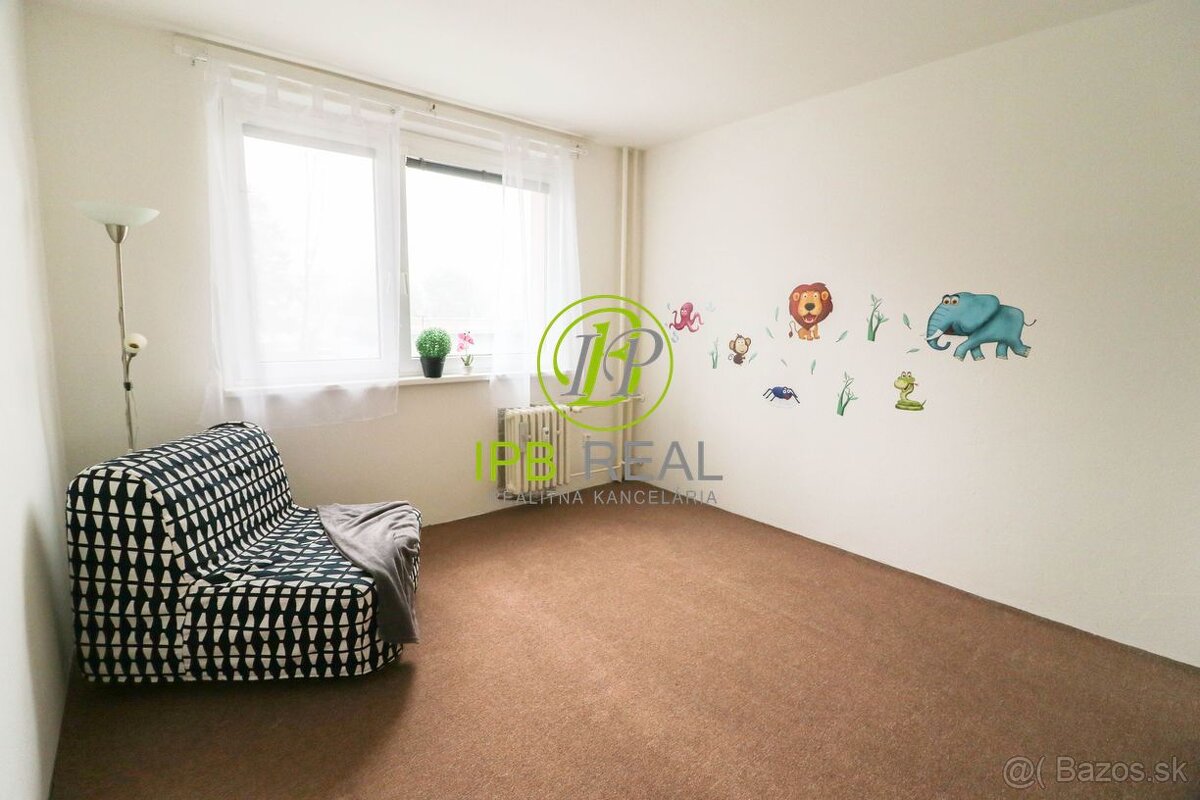 DOBRÁ LOKALITA 4-izb. byt s loggiou na Nejedlého ul. v Dúbr - 5