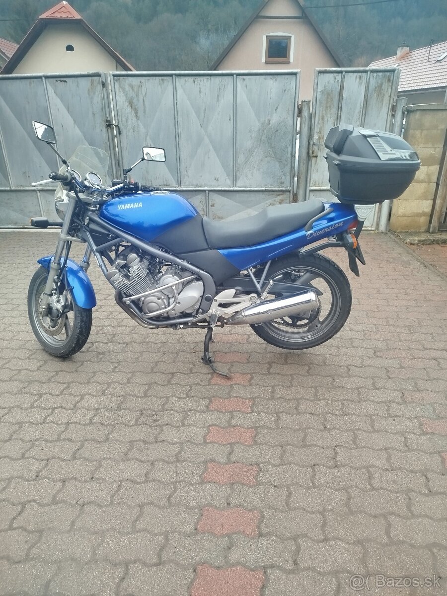 YAMAHA XJ 600 N - 5