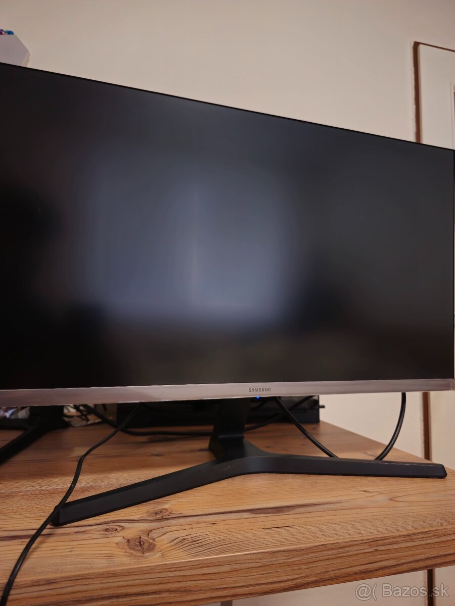 Samsung 28" 3840x2160 4K Ultra HD LED - 5