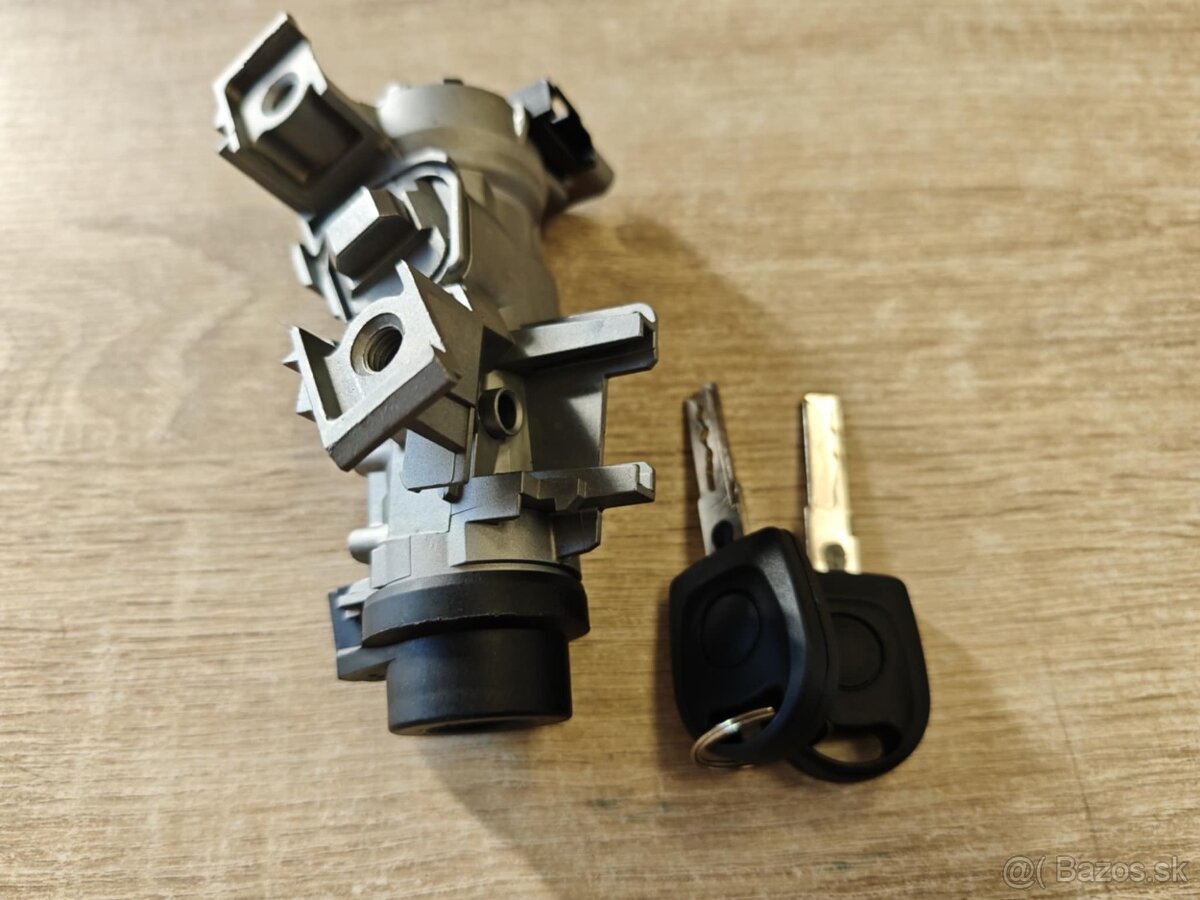 Spínacia skrinka s kľúčom - OCTAVIA II., GOLF V. / VI., - 5