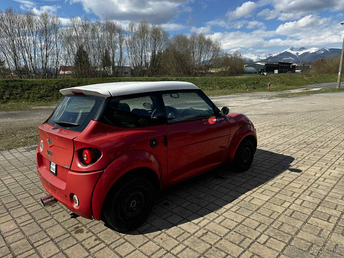 Mopedauto možné jazdiť od 15 rokov - 5