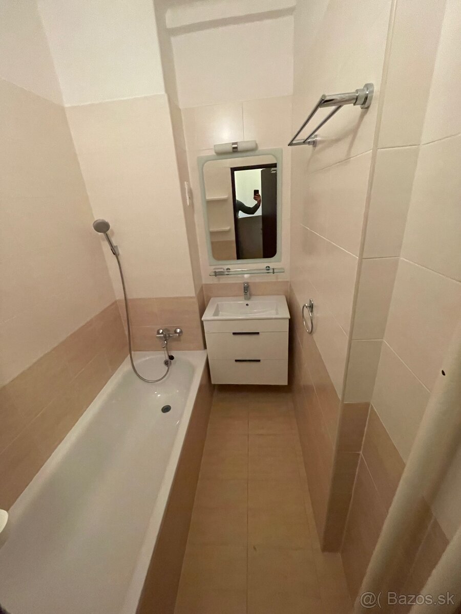 Prenájom:2-izbový byt; Bratislava Rača- Krasnany - 5