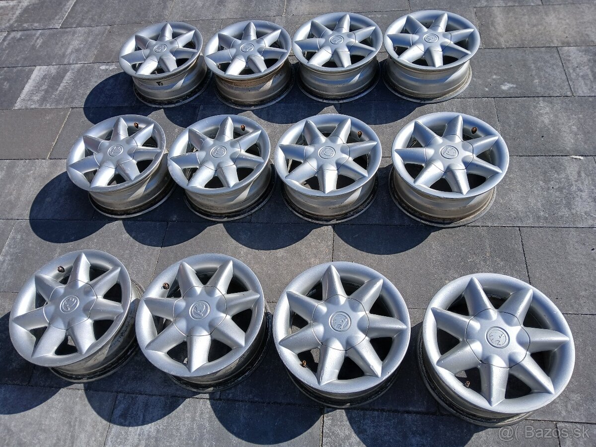 Felicia 4x100 R13 - 5