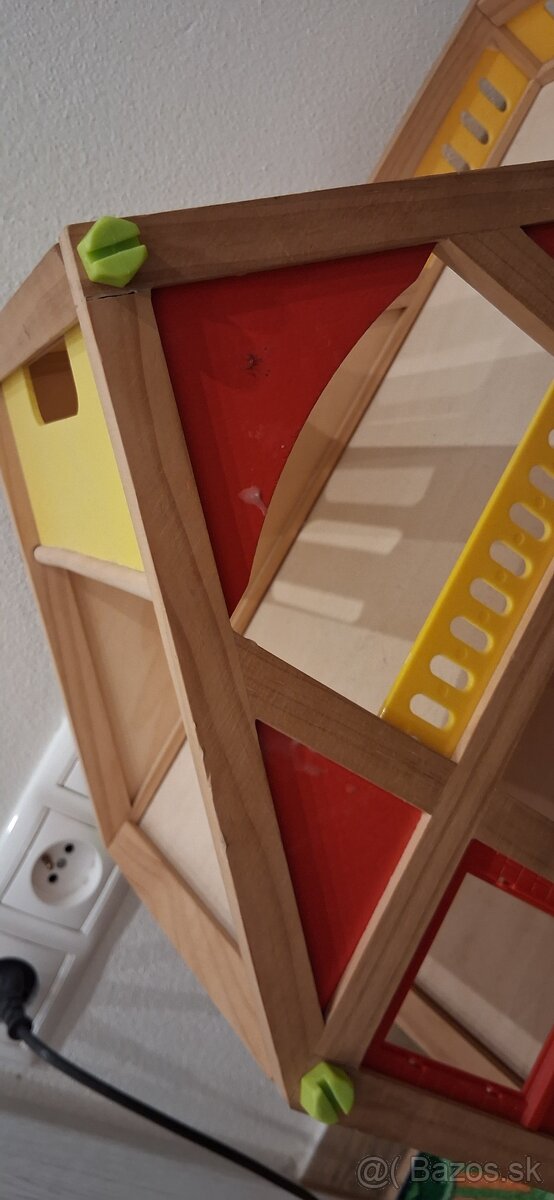Dreveny domcek - 5