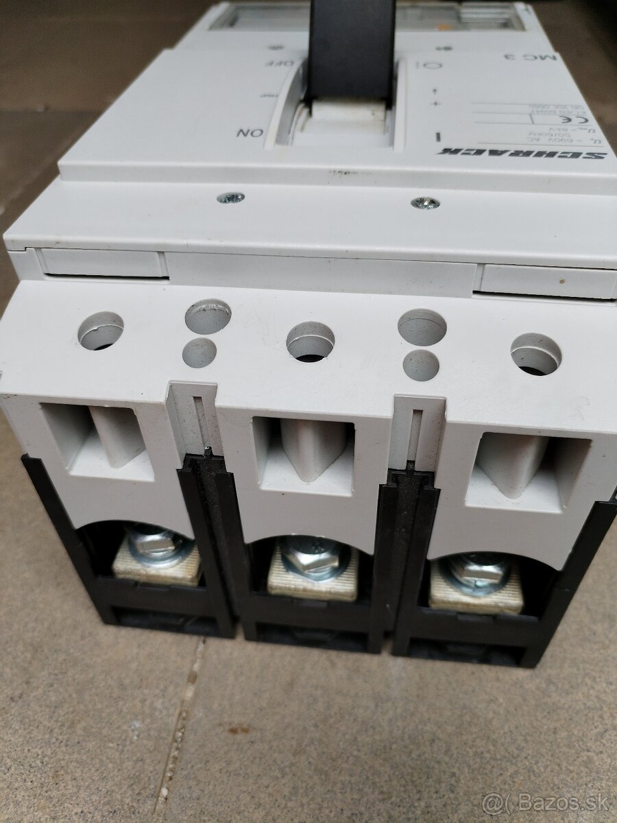 Schrack MC3 jistič výkonový, 3-pólový 690V 8kV 400A - 5