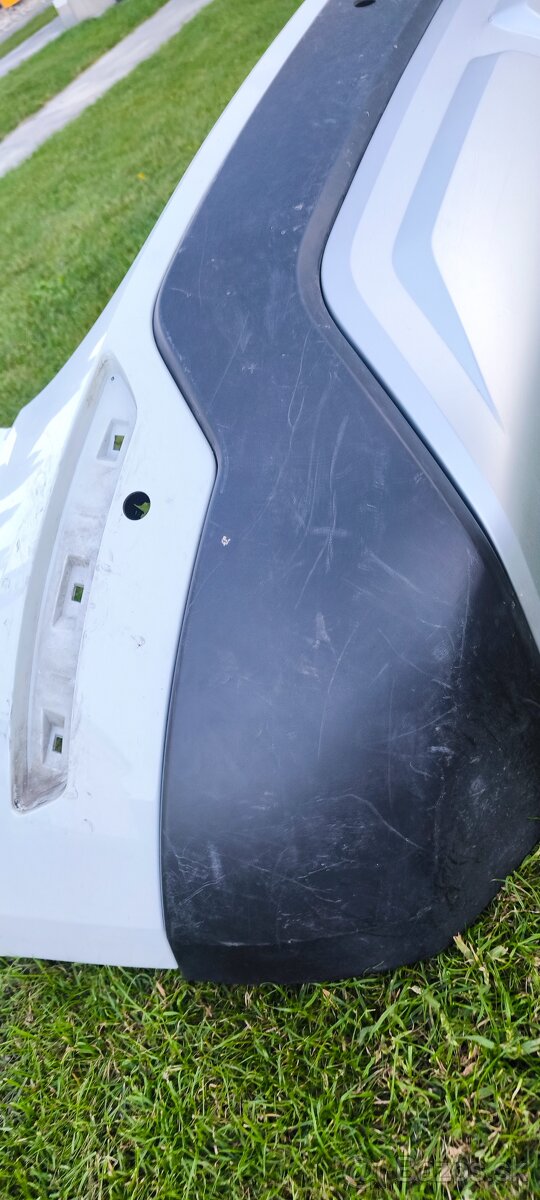 Zadny naraznik Yeti outdoor facelift - 5