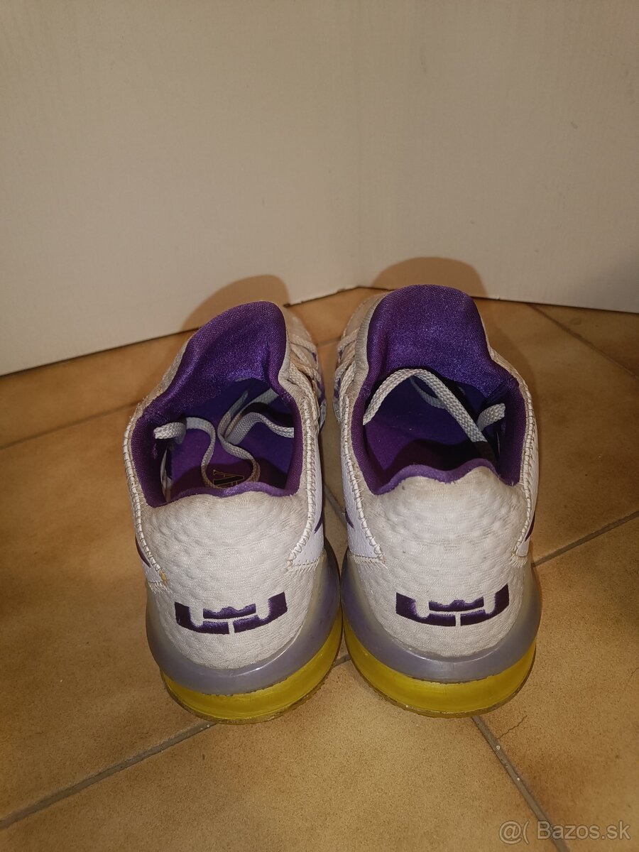Nike LeBron 17 Low Lakers - 5