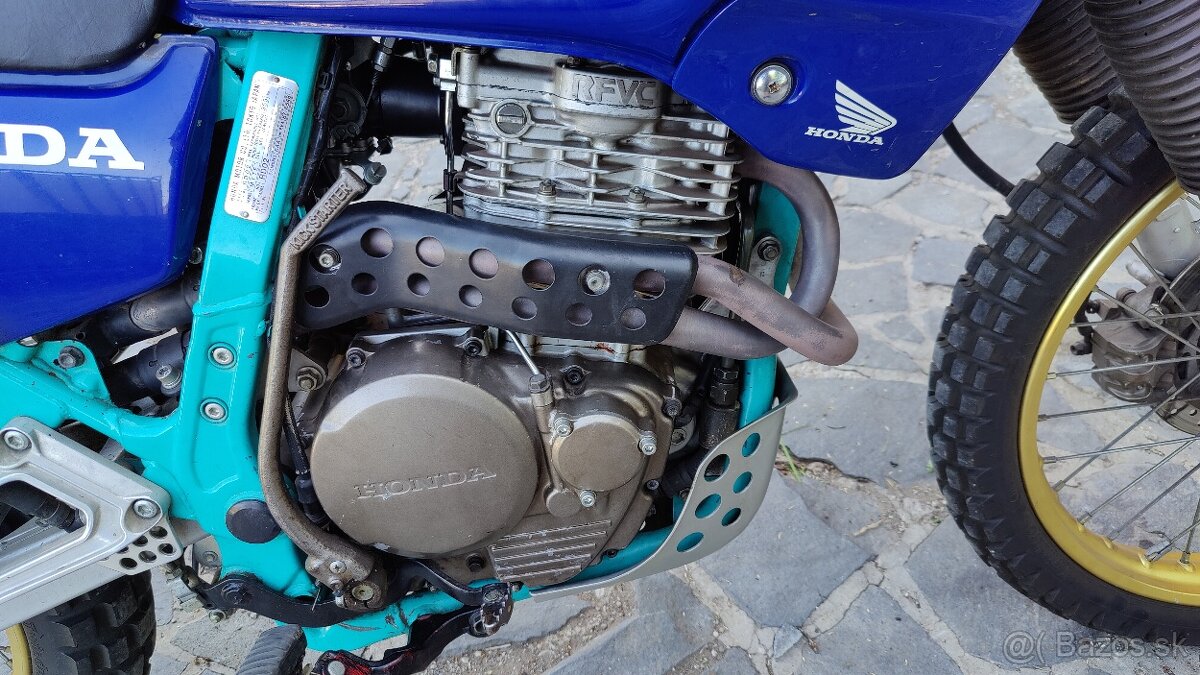 Honda NX 650 Dominátor