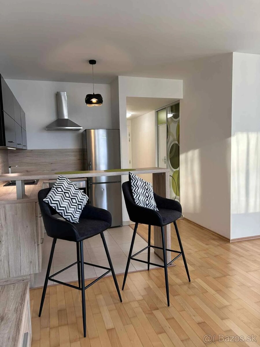 Realitný kancelária REALADR s.r.o. - 5