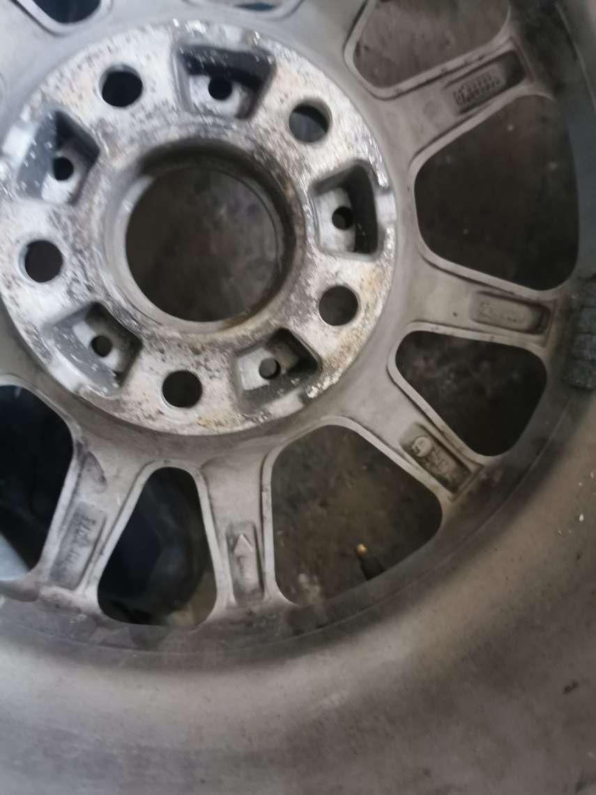 1x alu disk 225-55 R16 5x 7jx16 h2 - 5